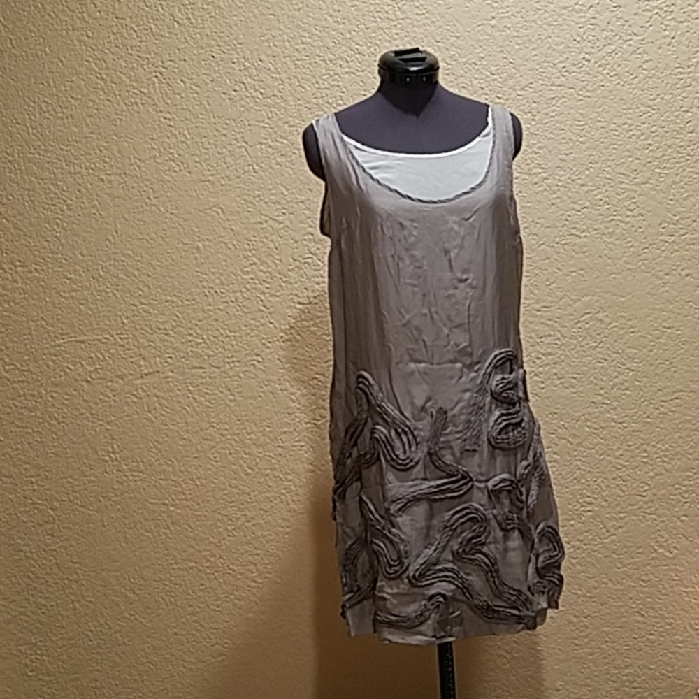 100% silk dress by Robert Rodriguez in gray